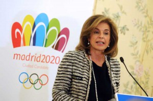 La alcadesa Ana Botella durante la firma del acuerdo para los Juegos 2020