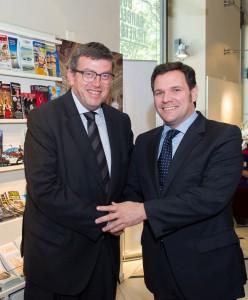 Jordi William Carnes, director general de Turisme de Barcelona, y Roger Guasch, director general del Gran Teatre del Liceu. 