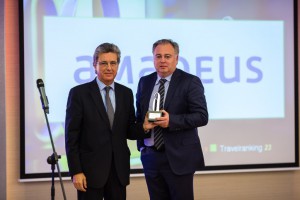 M Sarrate entrega a F Cuesta