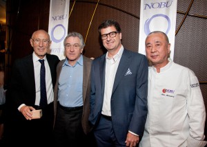 Meir Teper, Robert De Niro, Joaquin Serra y Nobu Matsuhisa, en la inauguración del Nobu Hotel de Las Vegas