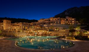 Park-Hyatt-Mallorca-pool-view-at-night