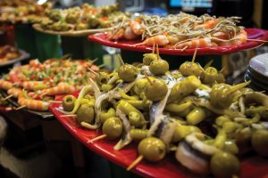 Pinchos en el Mercado de la Ribera de Bilbao