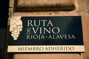 Placa membresía de la Ruta del Vino Rioja Alavesa