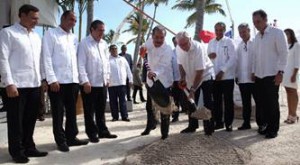 Primera piedara en el Secrets Cap Cana Resort & Spa