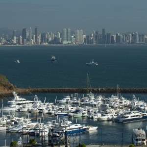 Skyline Ciudad de Panamá desde Causeway (©Alfredo Maiquez. ATP)