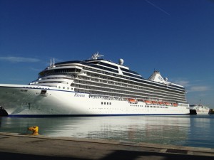 Terminal Acciona Trasmediterranea