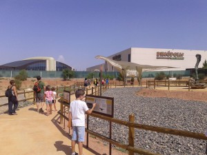 _Tierra-Magna-Dinopolis-Teruel