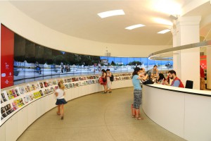 Turisme-Barcelona-Plaza-Catalunya